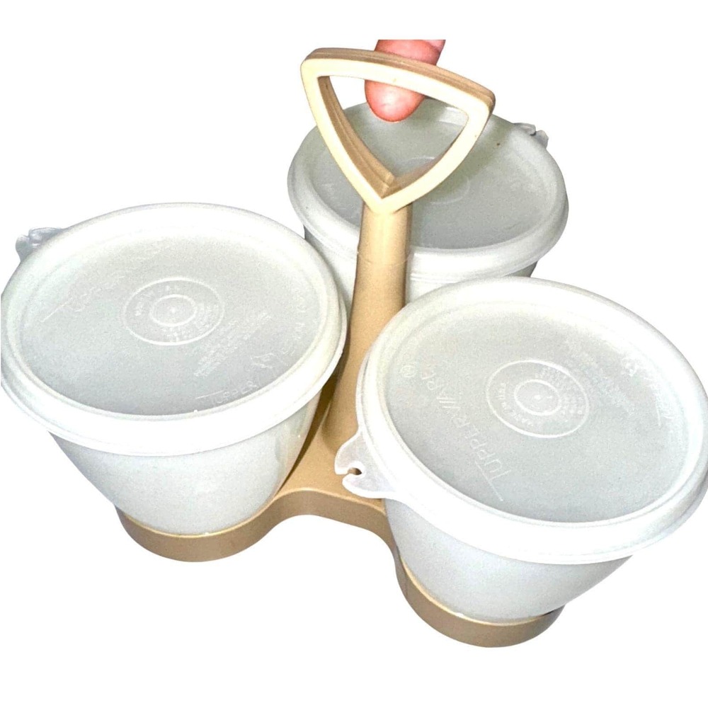 Tupperware VTG Tan Condiment Caddy w/ 3 Off White Cups and Functional Lids